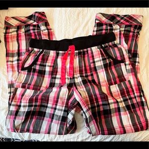 Plaid VS pajama bottoms